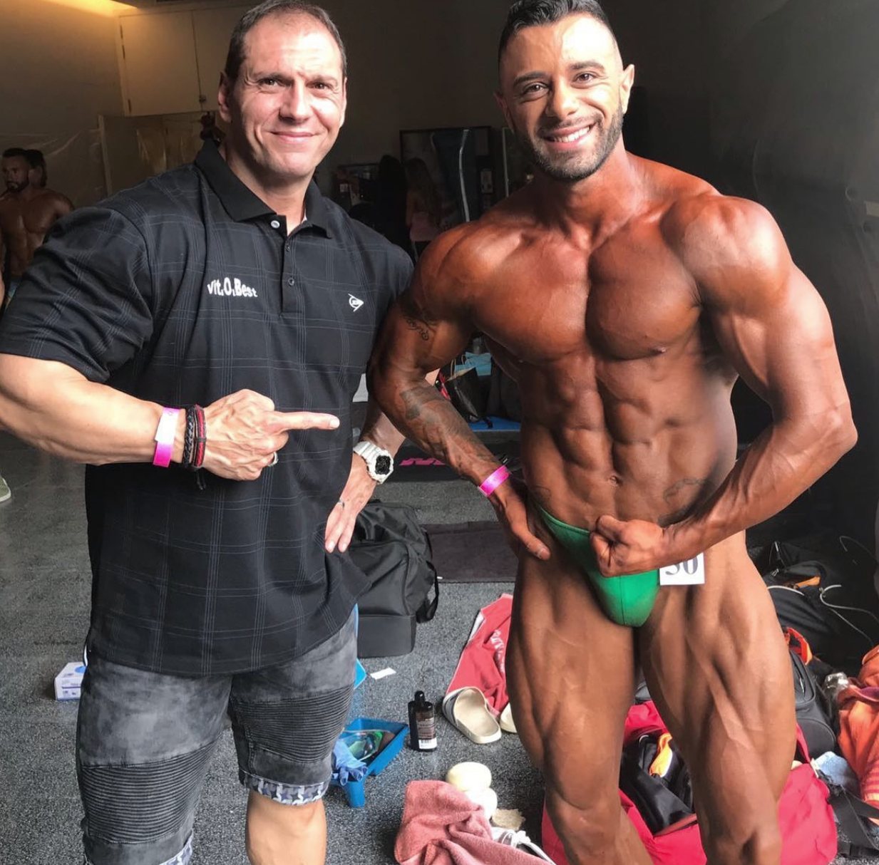 Marc Navarro en el backstage de una competición de culturismo