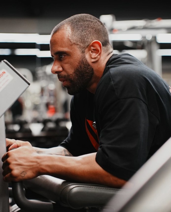 Marc Navarro, fundador de N88GYM, concentrado en la sala